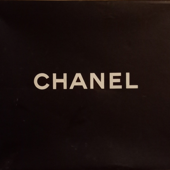 Vintage Chanel purse - Picture 8 of 11